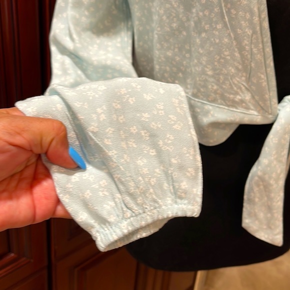 Hollister cute crop top - Picture 4 of 4